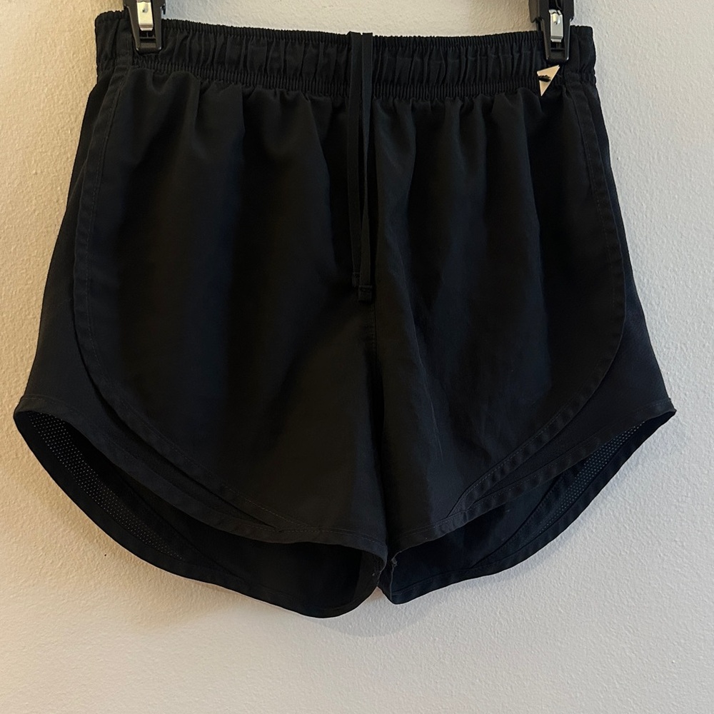 Nike Women's Dark Athletic Shorts- Preloved - Picture 3 of 7